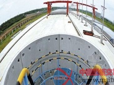 南昌地铁地道“年夜瓦片”拼成”骨架“