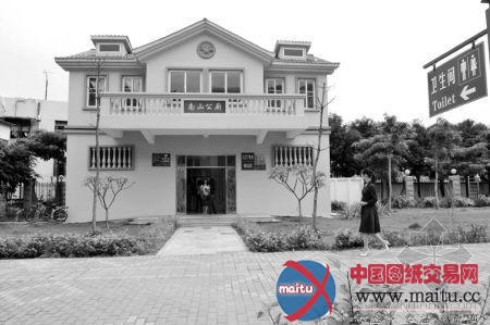 厦门豪华“别墅公厕”引来网络热议(组图)