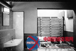 维护环境人人有责,日本发动全民扫公厕(图)