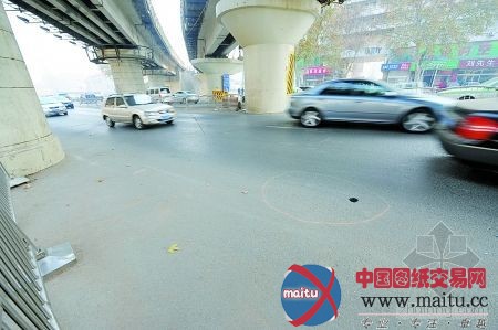 郑州市铁路附近发生车祸