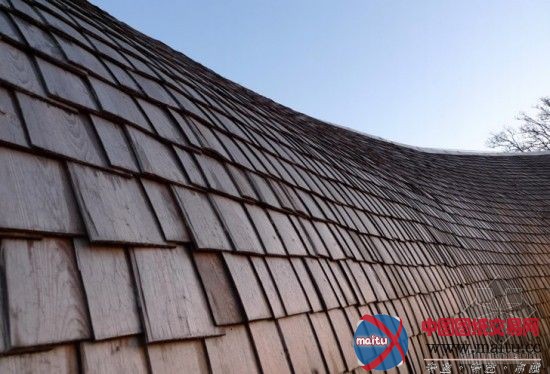 塔吊操作室突然起火 所幸无人员伤亡