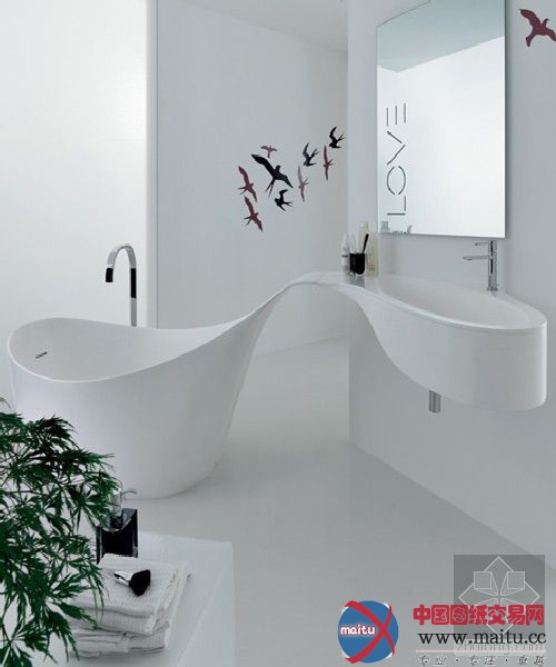以恋爱为主题 白色简约浴室尽显时尚