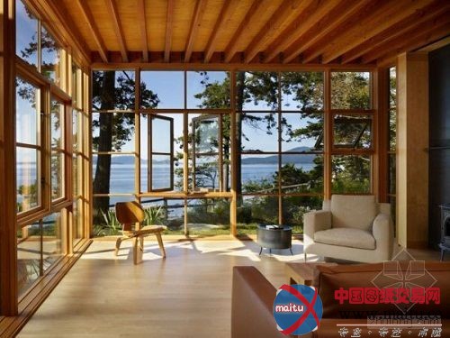 开放客厅 四季风景在我的窗前悬挂