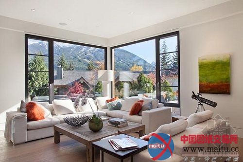 开放客厅 四季风景在我的窗前悬挂