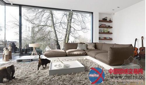 开放客厅 四季风景在我的窗前悬挂