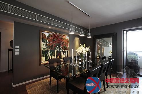 香港罕见大户型 半山区富豪高层公寓