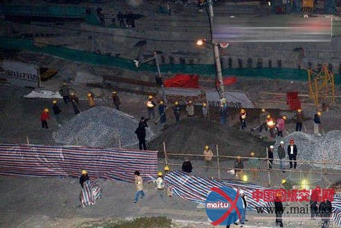 上海万达广场工地塌方原因系外侧土方滑移