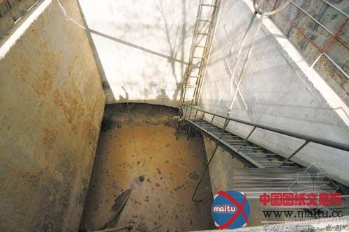 兰州:施工致路面塌陷爆管 安宁区一周内连遭断水