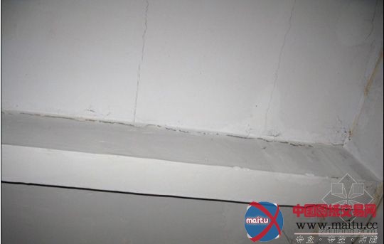 河北邢台41户村民房裂雨漏 施工方称与爆破无关