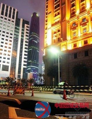 广州珠江新城一路段发生地陷 已扩至15平方米