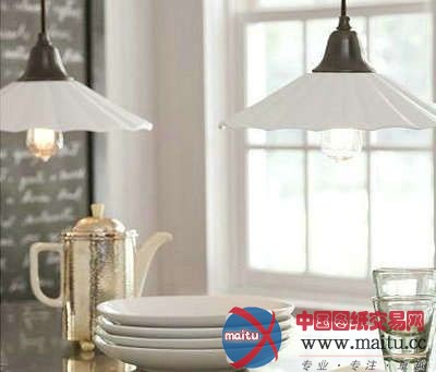 鲜花+灯饰 设计温馨惬意的家