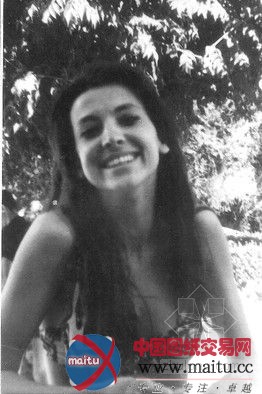 阿根廷农场主栽树7000棵 组成巨型吉他纪念亡妻