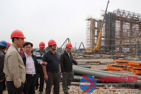 东航昆明新机场机库即将完成网架吊装