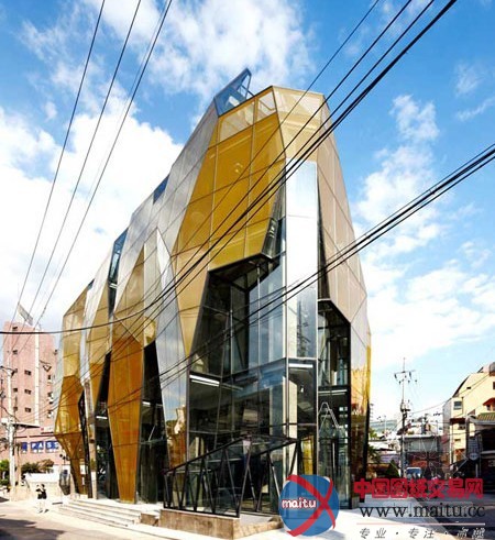 韩国首尔建造“黄钻石”商务楼