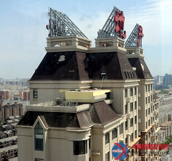 长春“最夸张违章建筑”附近新起违章建筑群