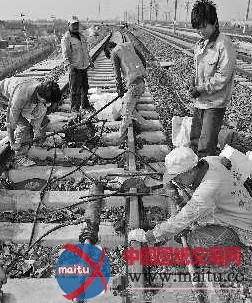 京沪高铁试验列车停轮 全线轨道精调施工