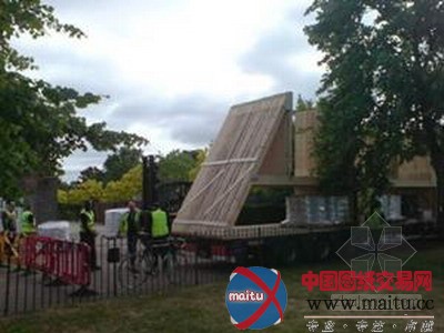 彼得·卒母托设计伦敦Serpentine展亭开始施工