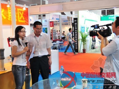 筑龙直击:2011上海建筑给排水水处理及设备展