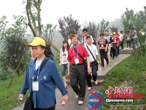 第八届园博园端午迎66名“探客”挑刺