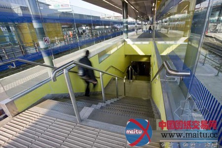 伦敦多克兰轻轨线斯特拉福德车站更新方案公布