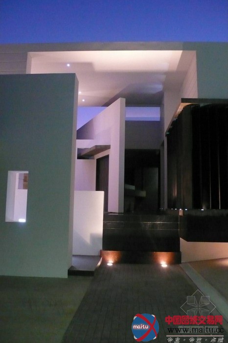 JP Alvarez事务所设计Zaldivar诊所