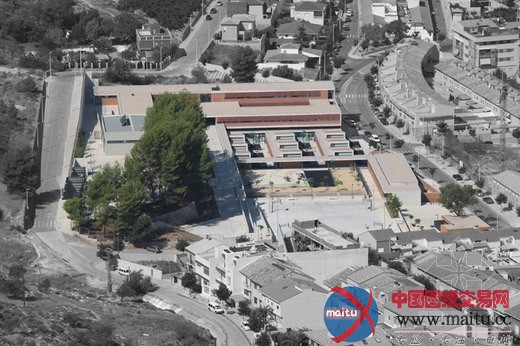 Fernandez Sole Rmonrabal设计的小学