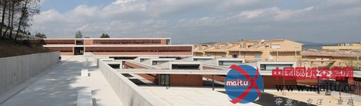 Fernandez Sole Rmonrabal设计的小学