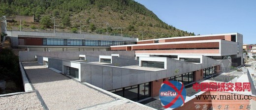 Fernandez Sole Rmonrabal设计的小学