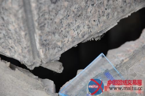 鲁商集团无证施工 附近居民楼现裂缝