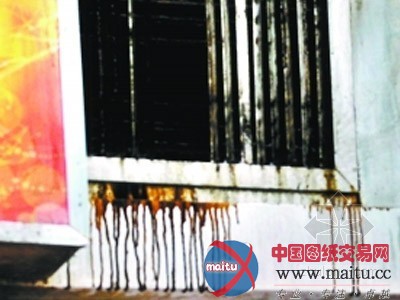 广东:紫荆小区餐馆烟囱正对大街排油烟