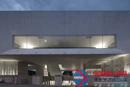 Barbosa & Guimaraes设计葡萄牙戈韦亚法院