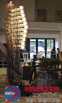 FUWL设计的Work Lamps LJ