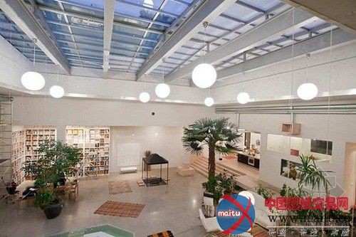 Lars Sundh地下住所