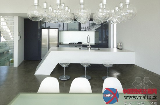 Tony Owen设计的流体住宅