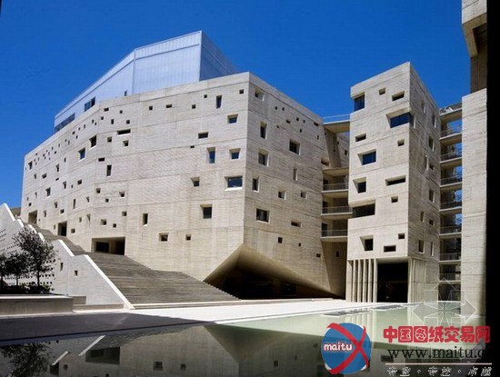 109 architectes设计的贝鲁特USJ校园建成