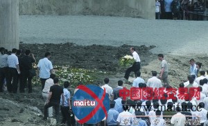 ���գ�***ǰȥ�����ֳ���������ߡ��������磬***�����������������ʱ˵���ղ�����Ϊ���������۸е��ر�ǳ��ѹ��ѹ��������Ǹ���Ǯ�������¡����������� ��ǿ ��