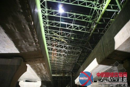 亚洲最大钢结构雨棚——郑州东站站场雨棚主体完工