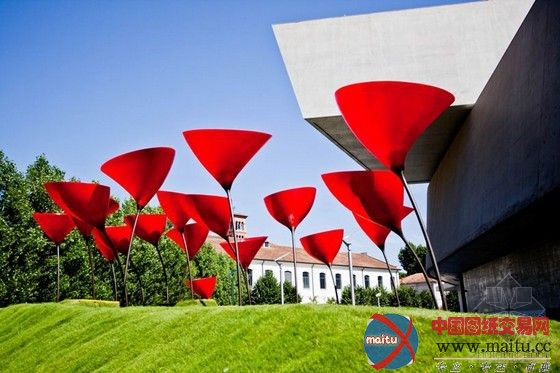 上海松江新桥工地3名工人淹死于污水井内