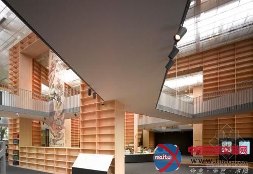 藤本壮介设计武藏野美术大学图书馆