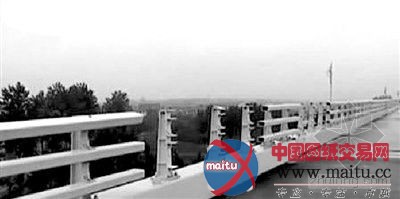 跨海大桥--青岛胶州湾大桥未完工先通车