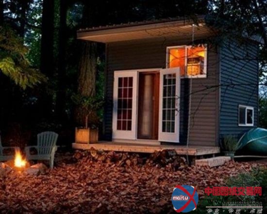 芜湖百年历史的圣雅各教堂昨起整体平移