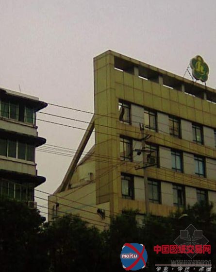 残联残楼 网友爆“最牛门面房”