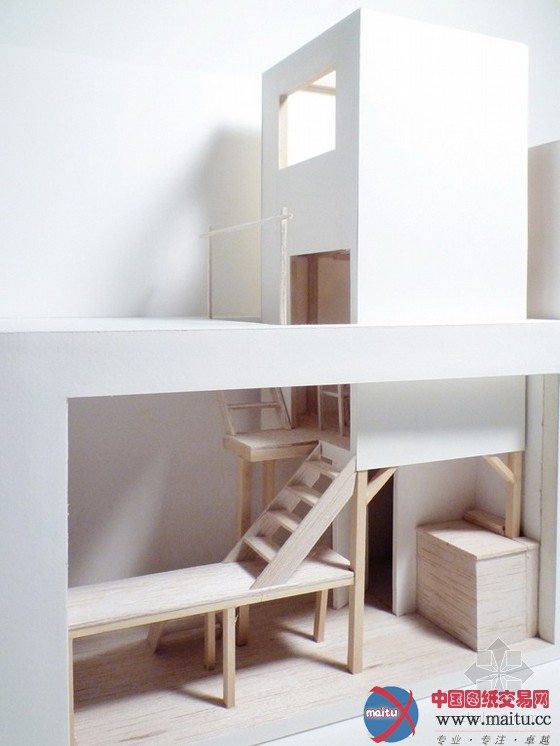 巴黎理想堤岸工作室