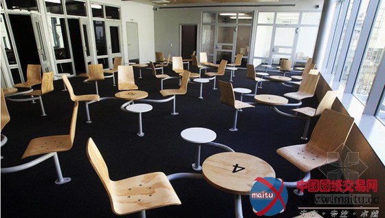 伊甸山的奢华监狱