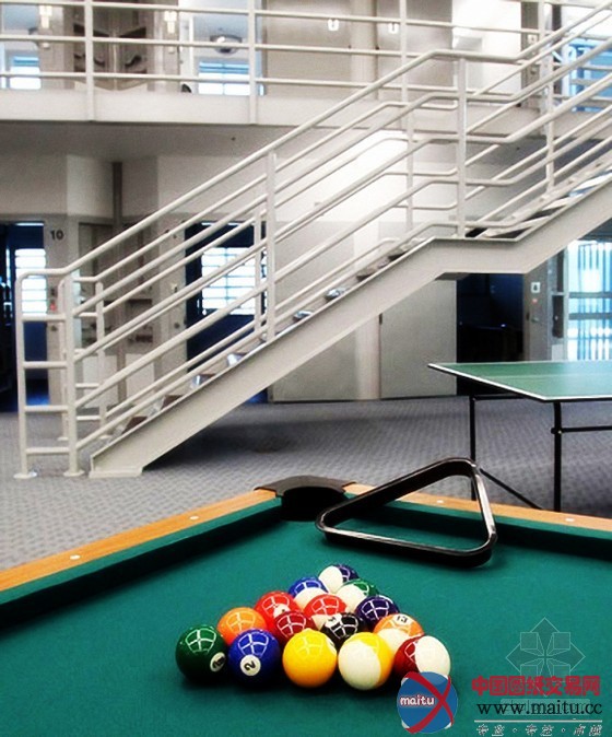 伊甸山的奢华监狱