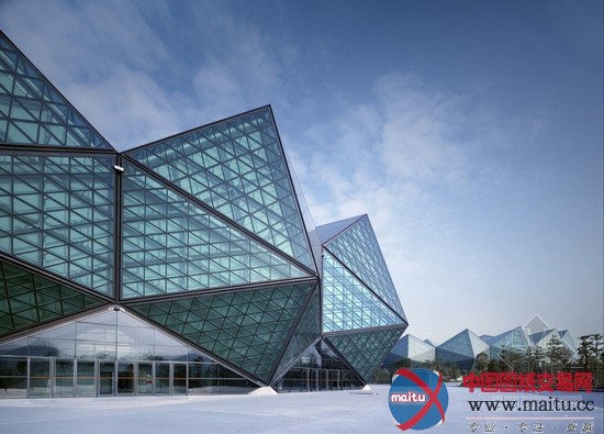 gmp设计的2011年大运会体育中心和深圳宝安体育场