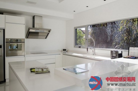 阿根廷黑色现代别墅设计