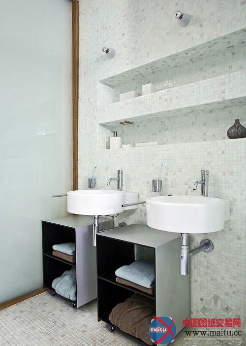 YLAB设计巴塞罗那原木色公寓