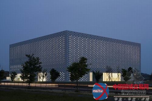 日本Umimirai图书馆建筑空间设计