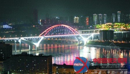 重庆主城关闭景观照明 每晚节电15万度